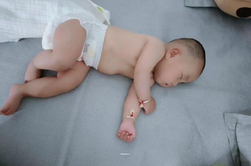 凉山四个月宝宝12斤 凉山四个月宝宝12斤